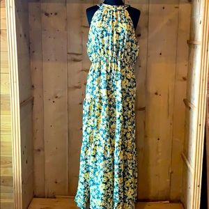 Maxi sundress with Yellow Flowers